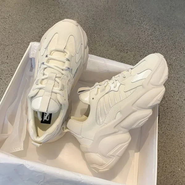 New summer daddy shoes female ins super fire students the wild thick-soled new casual sports shoes women New Fashion